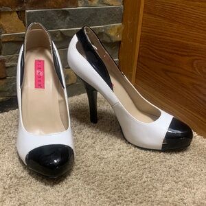 Pleaser Black and White Classic Heels 8 627